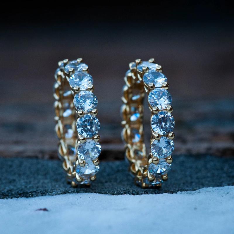Single Row Diamond Band Ring - 18k Yellow Gold - The Jewelry Plug