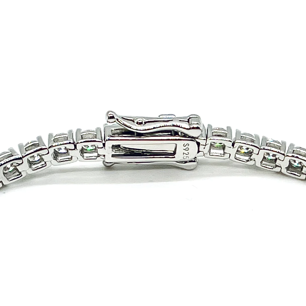 Moissanite Diamond Tennis Chain in Sterling Silver & White Gold - The Jewelry Plug