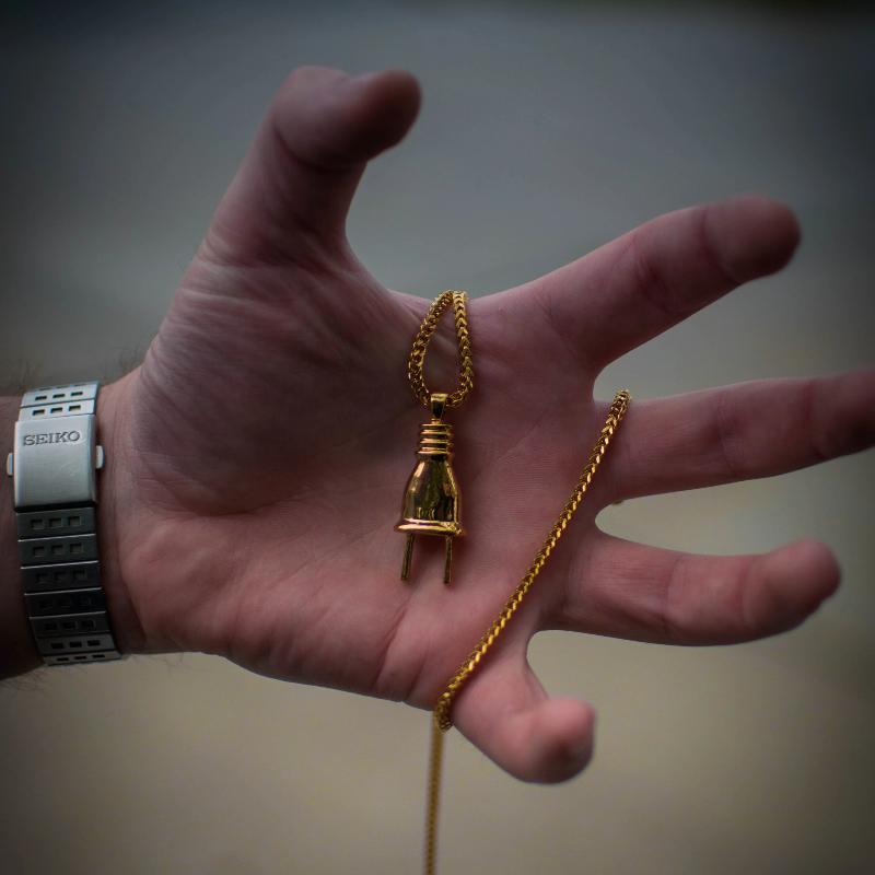 18k Gold Plug Pendant Necklace - The Jewelry Plug